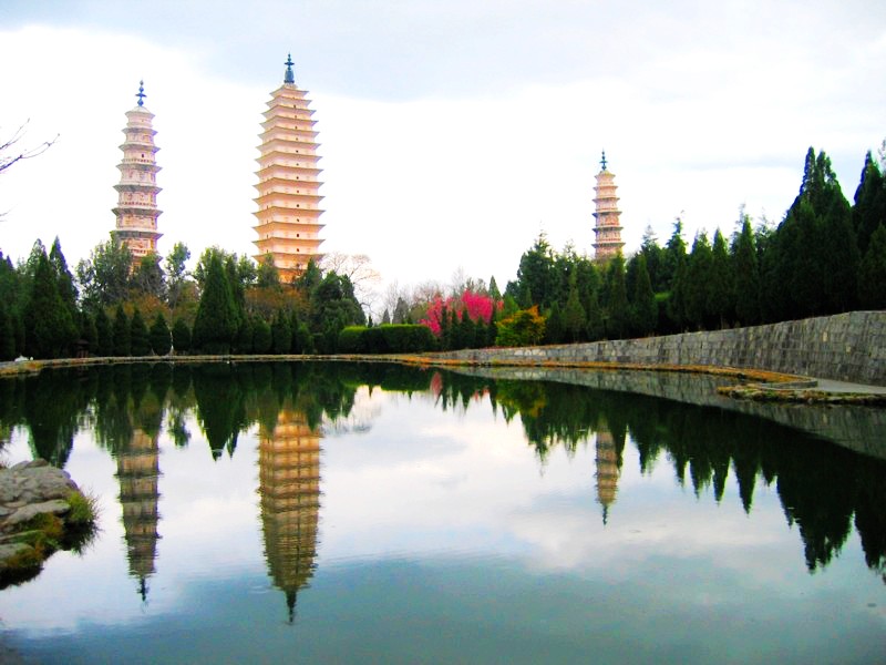 大理崇圣寺三塔