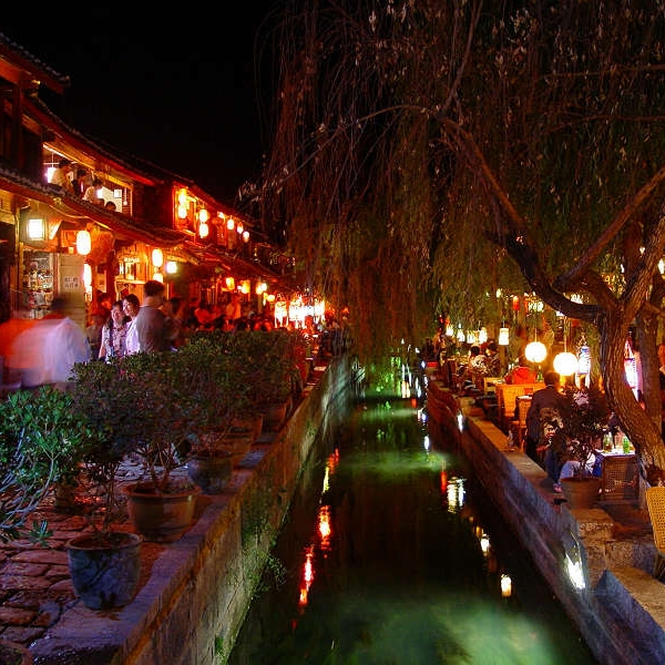 丽江古城夜景图片,丽江古城夜景图库,丽江古城夜景旅游图片