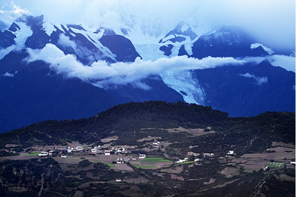 梅里雪山图片,梅里雪山图库,梅里雪山旅游图片
