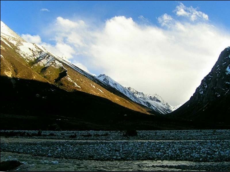 蓝月山谷图片,蓝月山谷图库,蓝月山谷旅游图片
