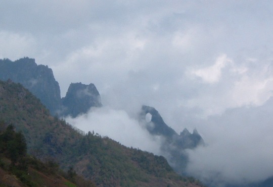 石月亮图片,石月亮图库,石月亮旅游图片