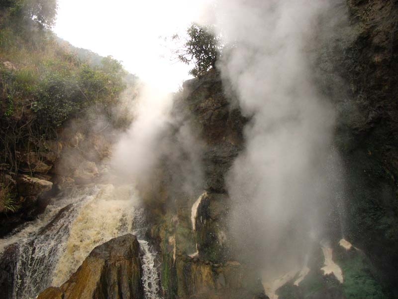 火山热海图片,火山热海图库,火山热海旅游图片