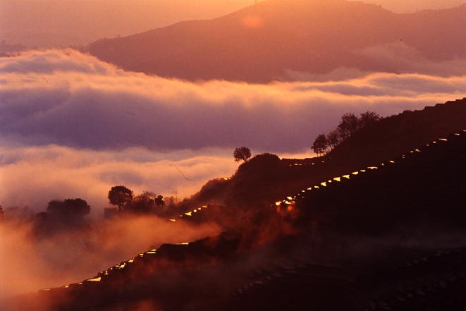 红河衷牢山探幽图片,红河衷牢山探幽图库,红河衷牢山探幽旅游图片