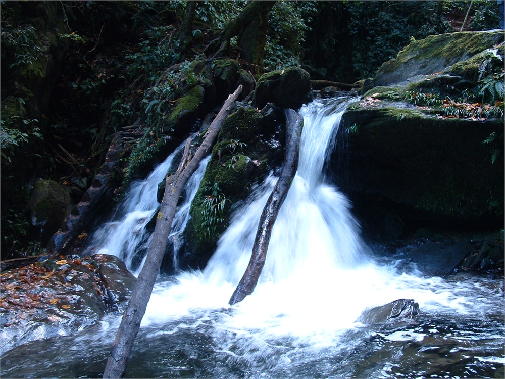 哀劳山图片,哀劳山图库,哀劳山旅游图片