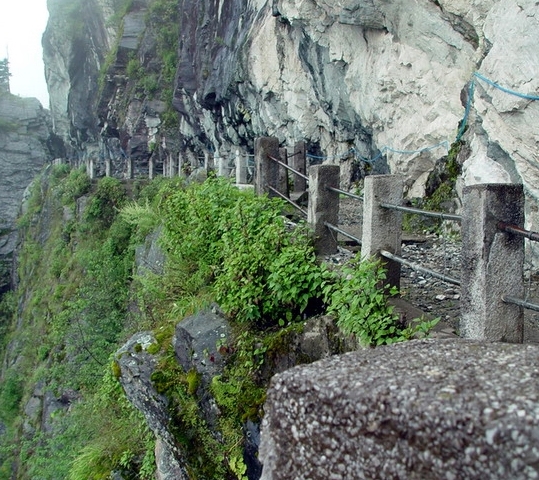 苍山玉带云游路图片,苍山玉带云游路图库,苍山玉带云游路旅游图片