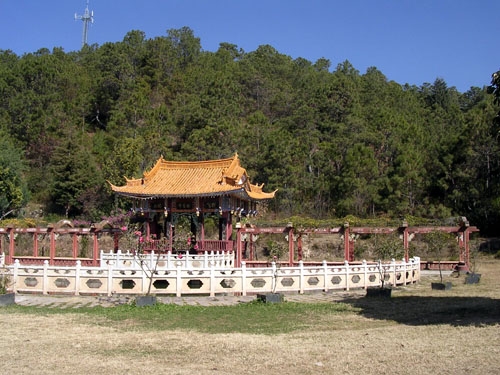 巍宝山图片,巍宝山图库,巍宝山旅游图片