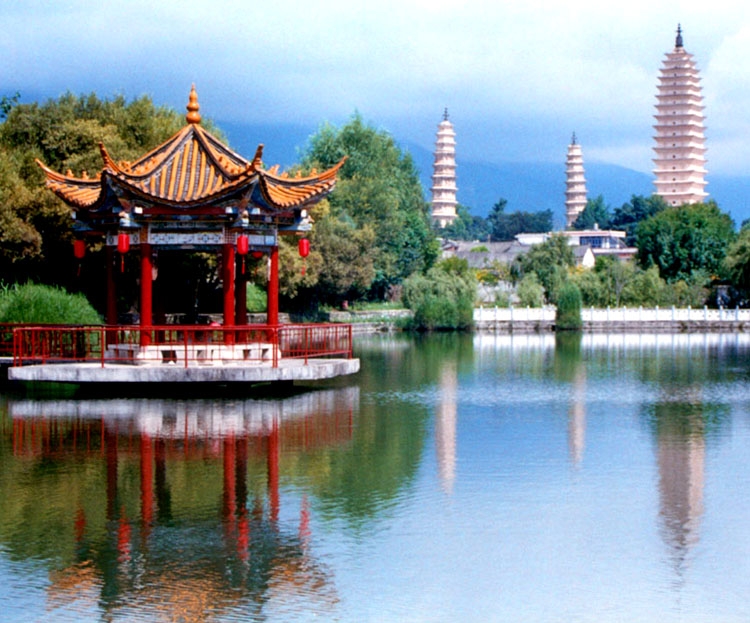 三塔倒影公园 图片,三塔倒影公园 图库,三塔倒影公园 旅游图片