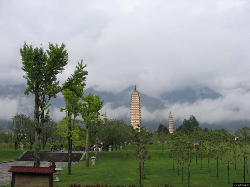 崇圣寺三塔图片,崇圣寺三塔图库,崇圣寺三塔旅游图片