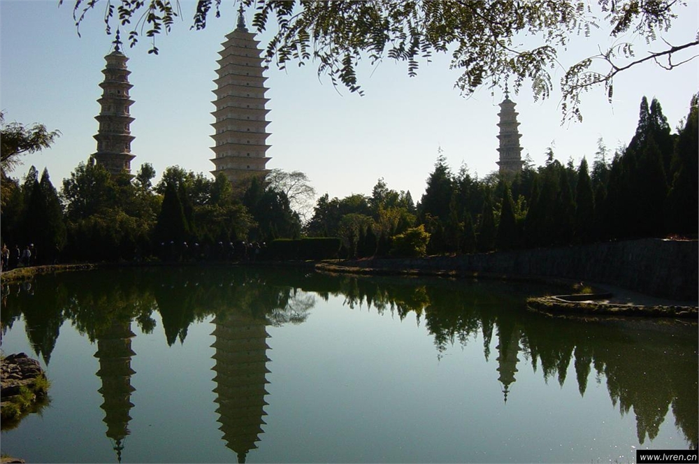 三塔倒影公园图片,三塔倒影公园图库,三塔倒影公园旅游图片