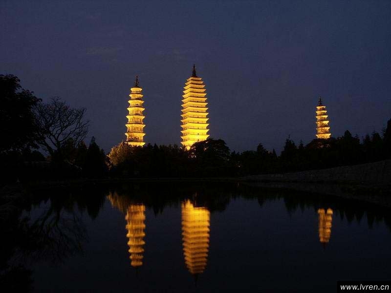 三塔倒影公园图片,三塔倒影公园图库,三塔倒影公园旅游图片