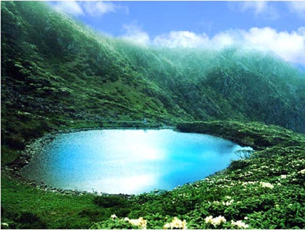 苍山洗马潭图片,苍山洗马潭图库,苍山洗马潭旅游图片