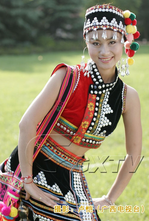 云南拉祜族：苏莞茜图片,云南拉祜族：苏莞茜图库,云南拉祜族：苏莞茜旅游图片
